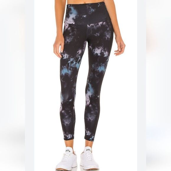 Soma S/M Onzie Hot Yoga Flow High Rise Midi Legging Night Swim Capri Activewear - Picture 2 of 8